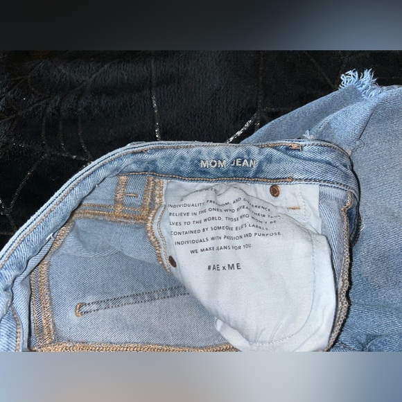 AE ripped mom jeans - Picture 3 of 4